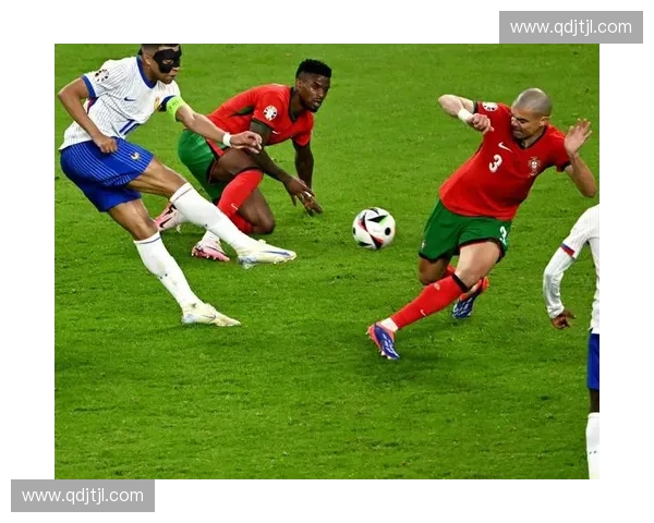 足球比赛精彩瞬间全记录高清视频回放带你重温每个激动人心的进球瞬间